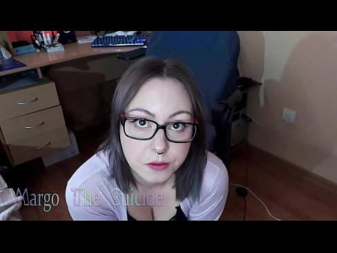 ❤️ Sexy Girl mit Brille saugt Dildo tief vor der Kamera Russian porn bei uns ❌️