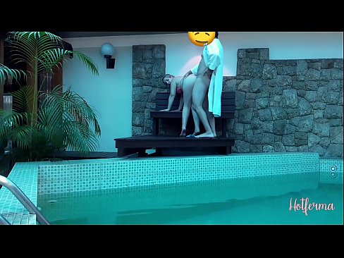 ❤️ Boss lädt Dienstmädchen zum Pool ein, kann aber einem heißen Sex nicht widerstehen Russian porn bei uns ❌️